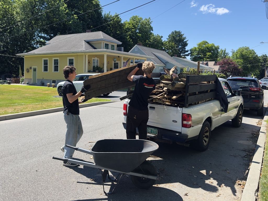 Curbside lumber pickup